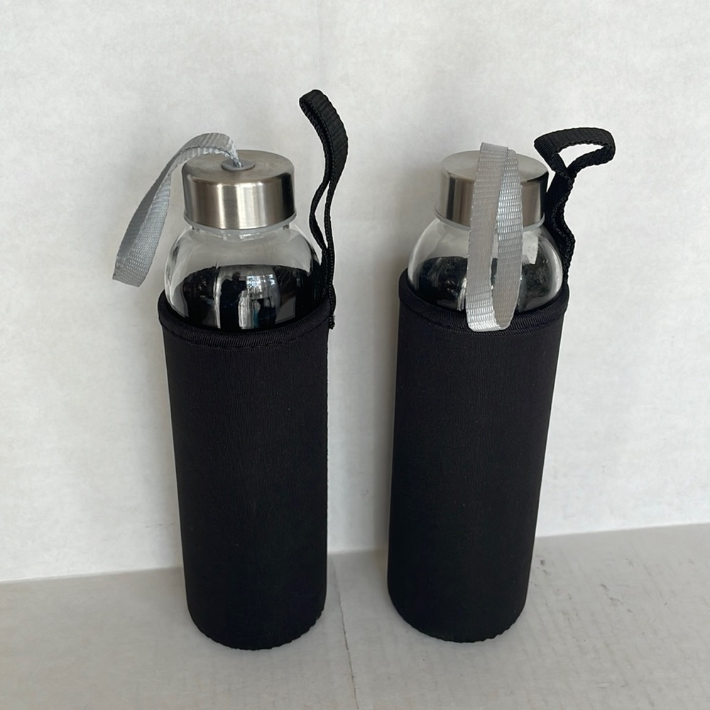 2 x glass water bottle with case straps 20 oz. clear black